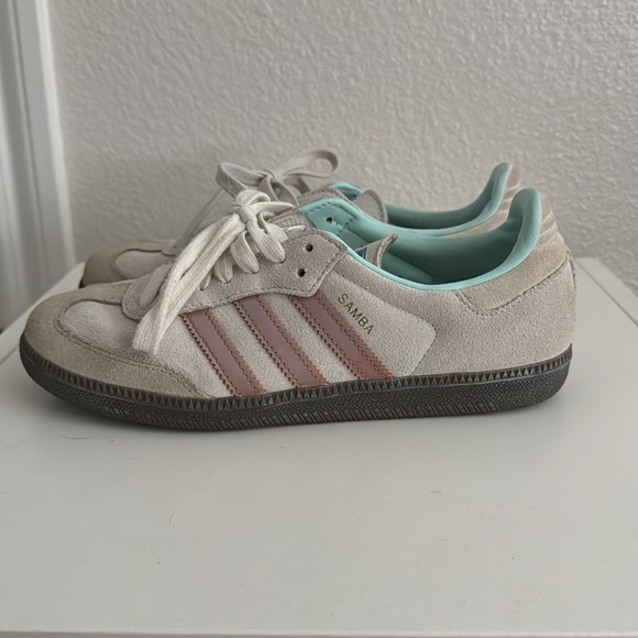 Adidas Sambas Grey and Pink with teal soles - Size 5.5 - Picture 3 of 5